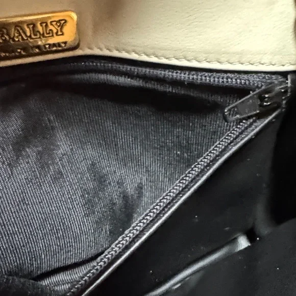 Bally Ivory Quilted Crossbody Bag - Picture 12 of 13